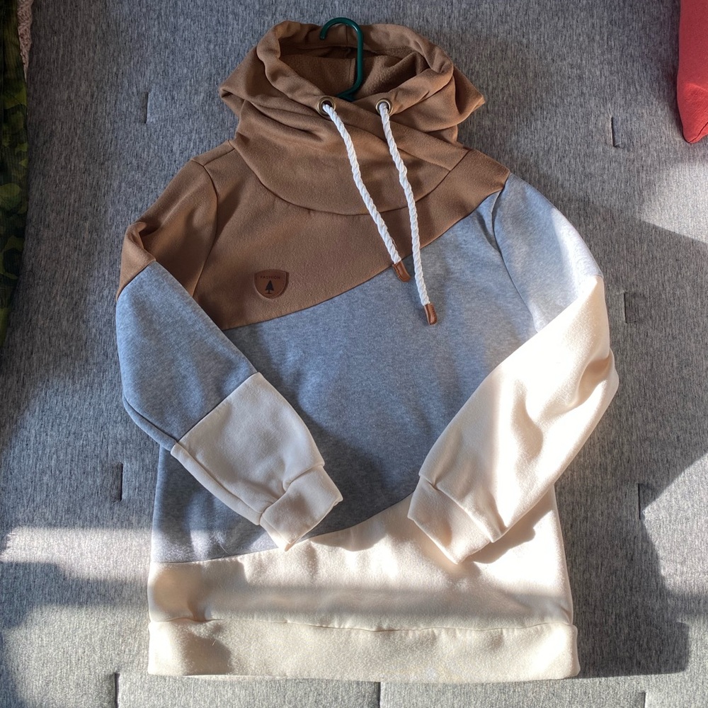 Amazon Fashion Color Blocked Sweatshirt